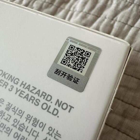 Pop Mart THE MONSTERS Big into Energy Vinyl Plush Pendant Confirmed Happiness - Picture 5 of 7